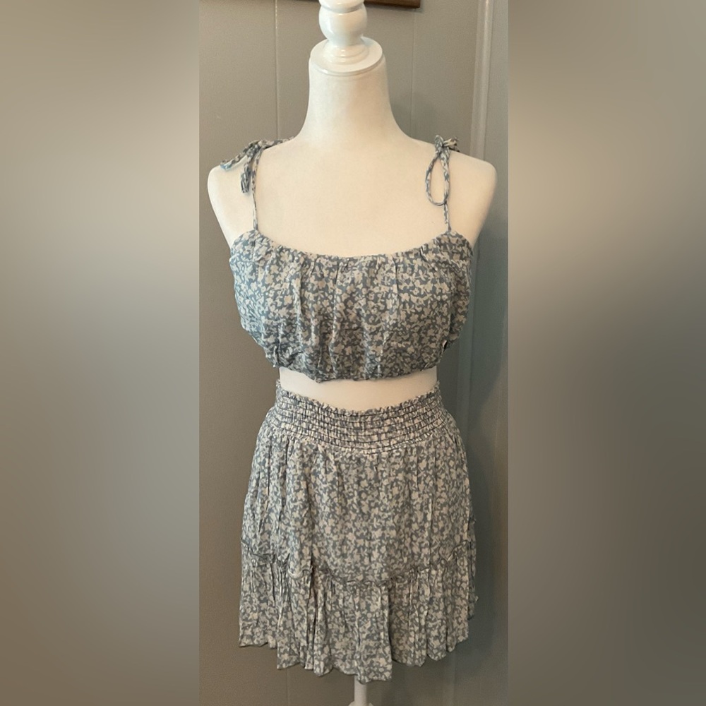 Pink Lily Blue and Cream Textured Top